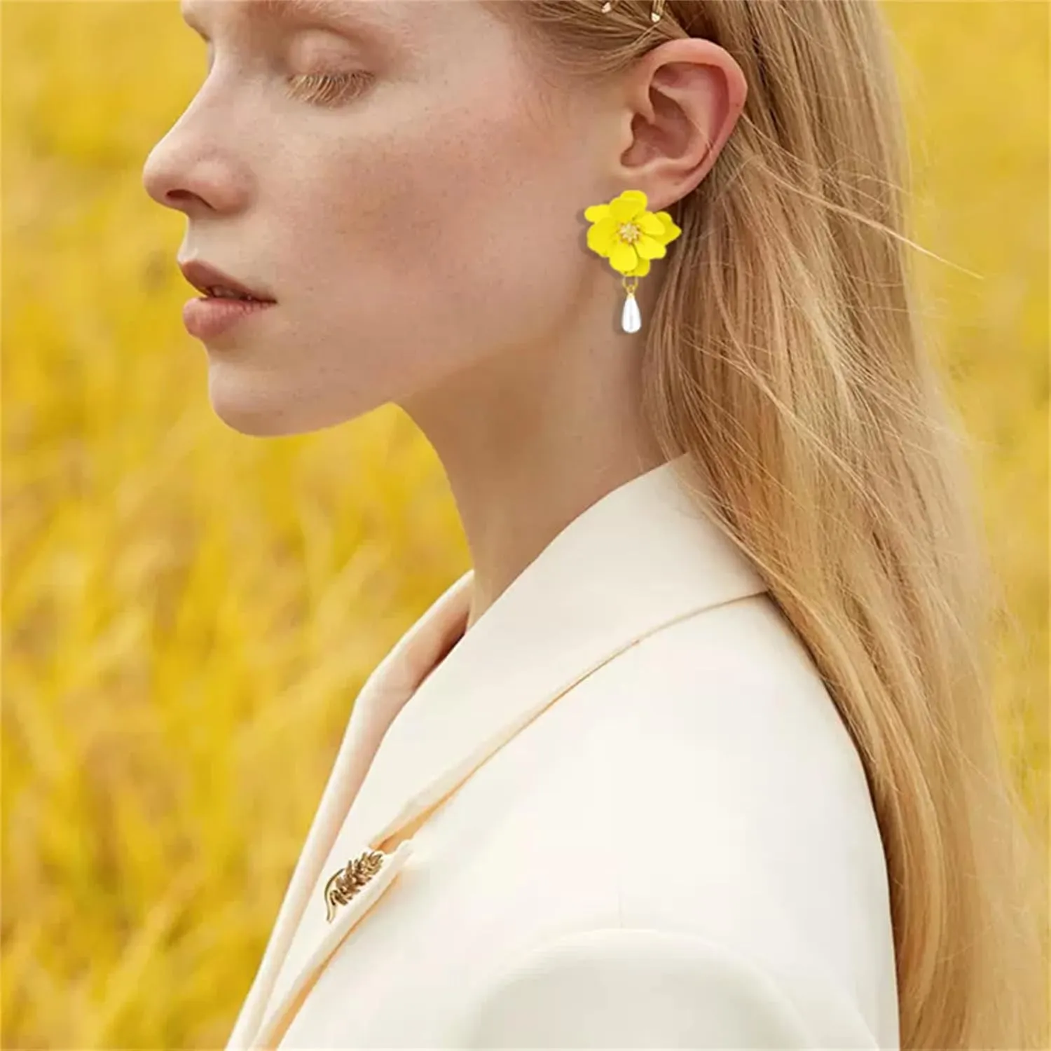 Dreuyet Bohemian Pearl Matte Flower Earring And Necklace Set For Women Elegant Layered Tiered Floral Petal Pearl Drop Dangle Earrings Charming Daisy Flower With White Pearls Earring Summer Holiday Wedding Jewelry