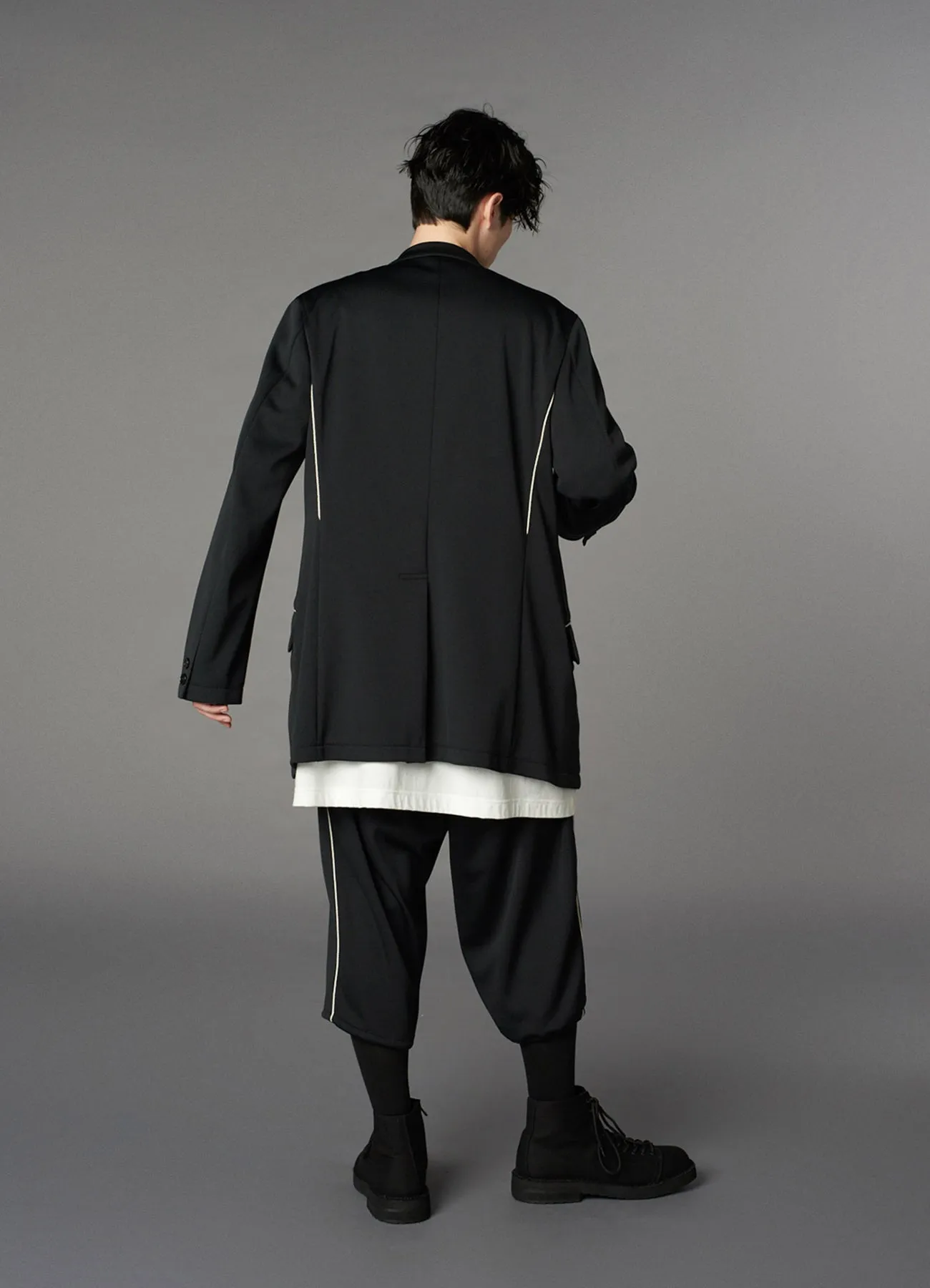 POLYESTER SMOOTH SWITCHING PIPING JACKET