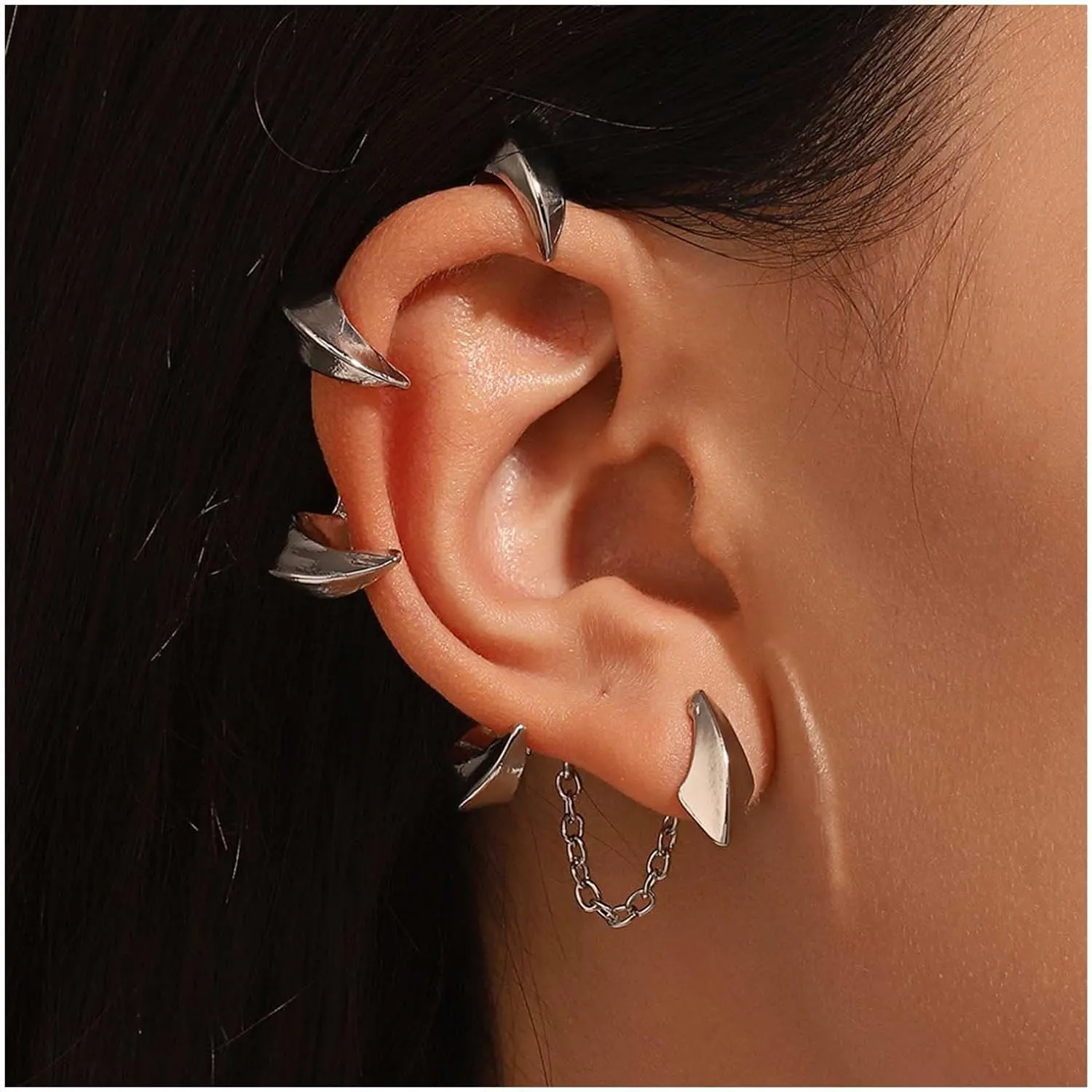 Vintage Devil Claw Ear Cuff Earrings Dragon Claw Ear Climber Crawler Earrings Gothic Claw Cartilage Ear Wrap Earrings Devil Claw Clip On Cuff Earrings Jewelry for Women (Gold)