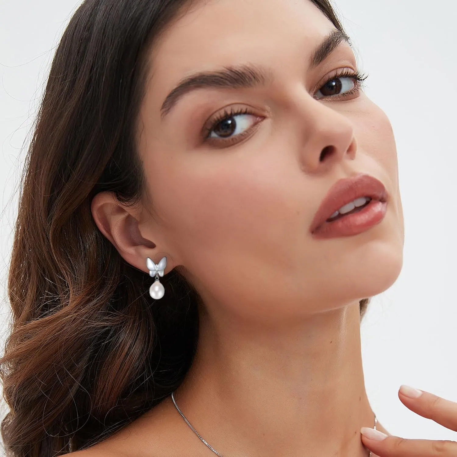 YAMI Butterfly Gold Earrings 925 Sterling Silver Hypoallergenic Women's Butterfly Pearl Earrings Freshwater Cultured Pearls Drop Pearl Dangle Earrings Jewelry Gifts for Women